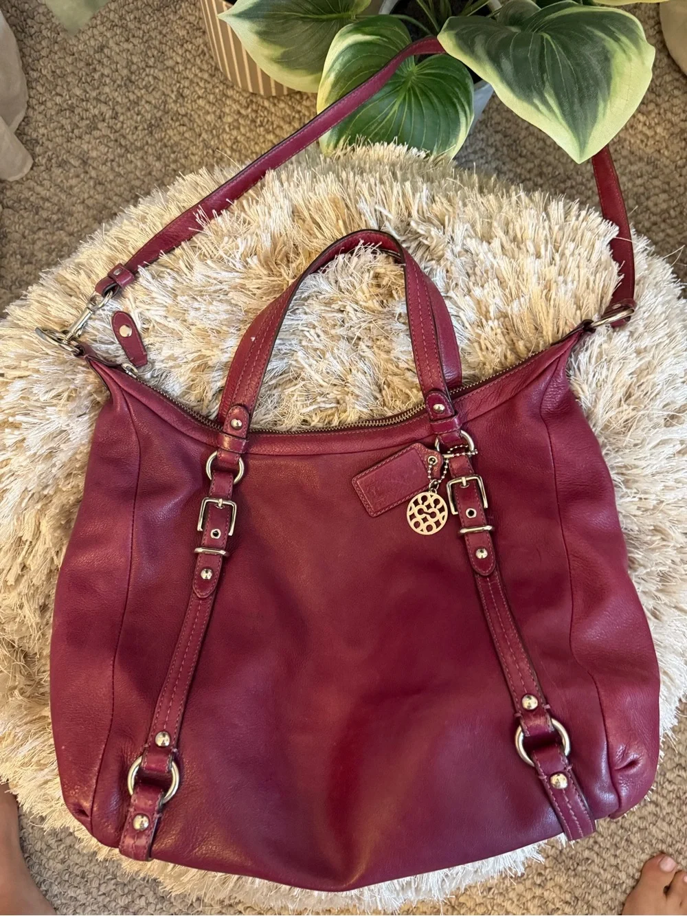 Coach Leather Shoulder Tote Bag in Burgundy - Dual Strap - Used